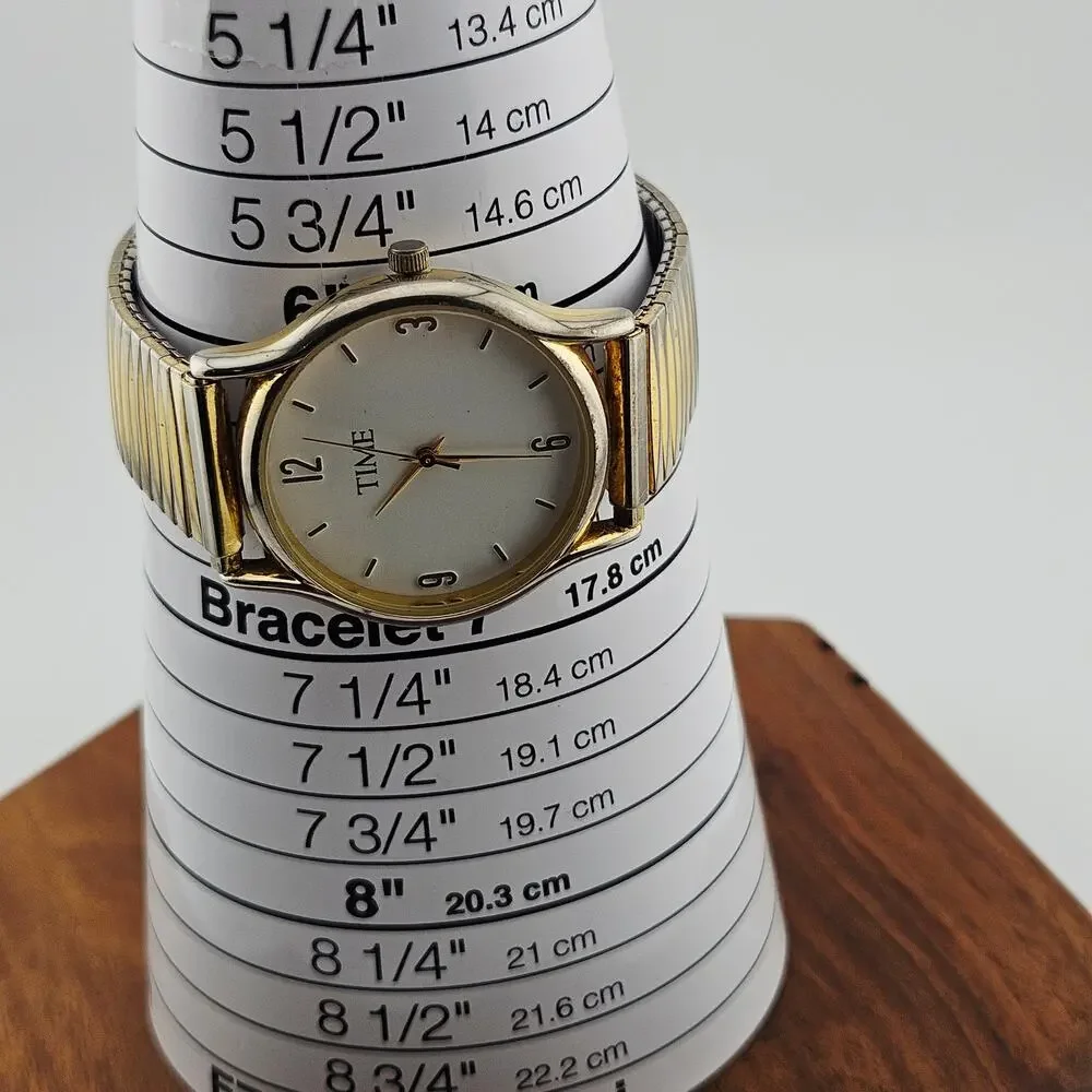 Time Women's Gold Tone Pull On Stretch Watch Simple Contemporary Casual Everyday